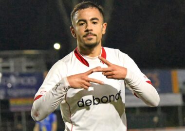 MAROUANE BAKOUR KEERT TERUG BIJ BARENDRECHT