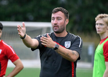 LEEN VAN STEENSEL GENOMINEERD ALS TRAINER VAN HET SEIZOEN