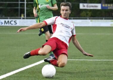 DINSDAG: BARENDRECHT OEFENT THUIS TEGEN NIEUWENHOORN
