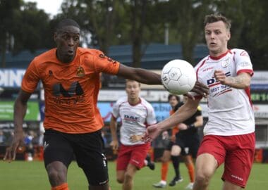 ZATERDAG: BARENDRECHT OPENT TWEEDE DIVISIE THUIS TEGEN HHC HARDENBERG