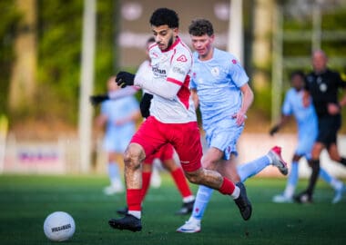 BARENDRECHT KNOKT ZICH NAAR KNAPPE ZEGE OP JONG SPARTA