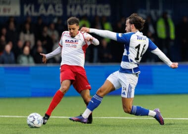 PAK SLAAG VOOR BARENDRECHT IN SPAKENBURG