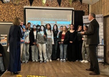 VRIJWILLIGER MARTIJN MES EN TALENTENTEAM MO17 GEDULDIGD TIJDENS SPORTGALA