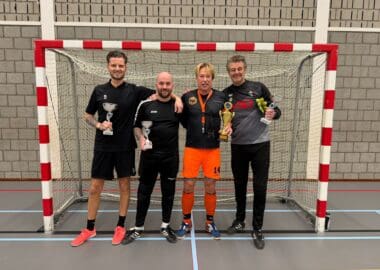 TERUGBLIK 35+ ZAALTOERNOOI: OASE VAN PLEZIER