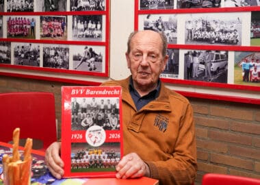 BVV BARENDRECHT BRENGT JUBILEUMBOEK UIT: TE KOOP VOOR € 19,26