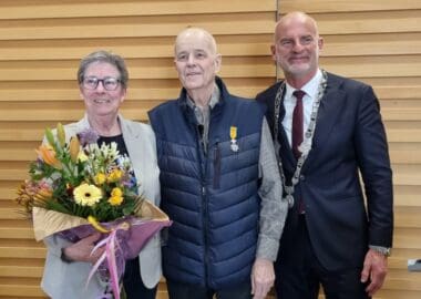 BVV-VRIJWILLIGER PIETER VAN HENGEL KRIJGT KONINKLIJKE ONDERSCHEIDING