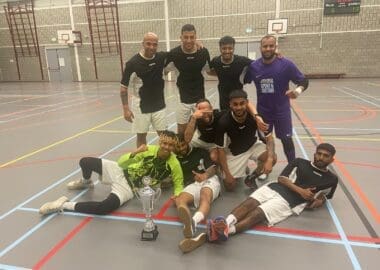 NMA & AMOR EN VV SPAGOUD PAKKEN TITELS IN ZAALCOMPETITIE